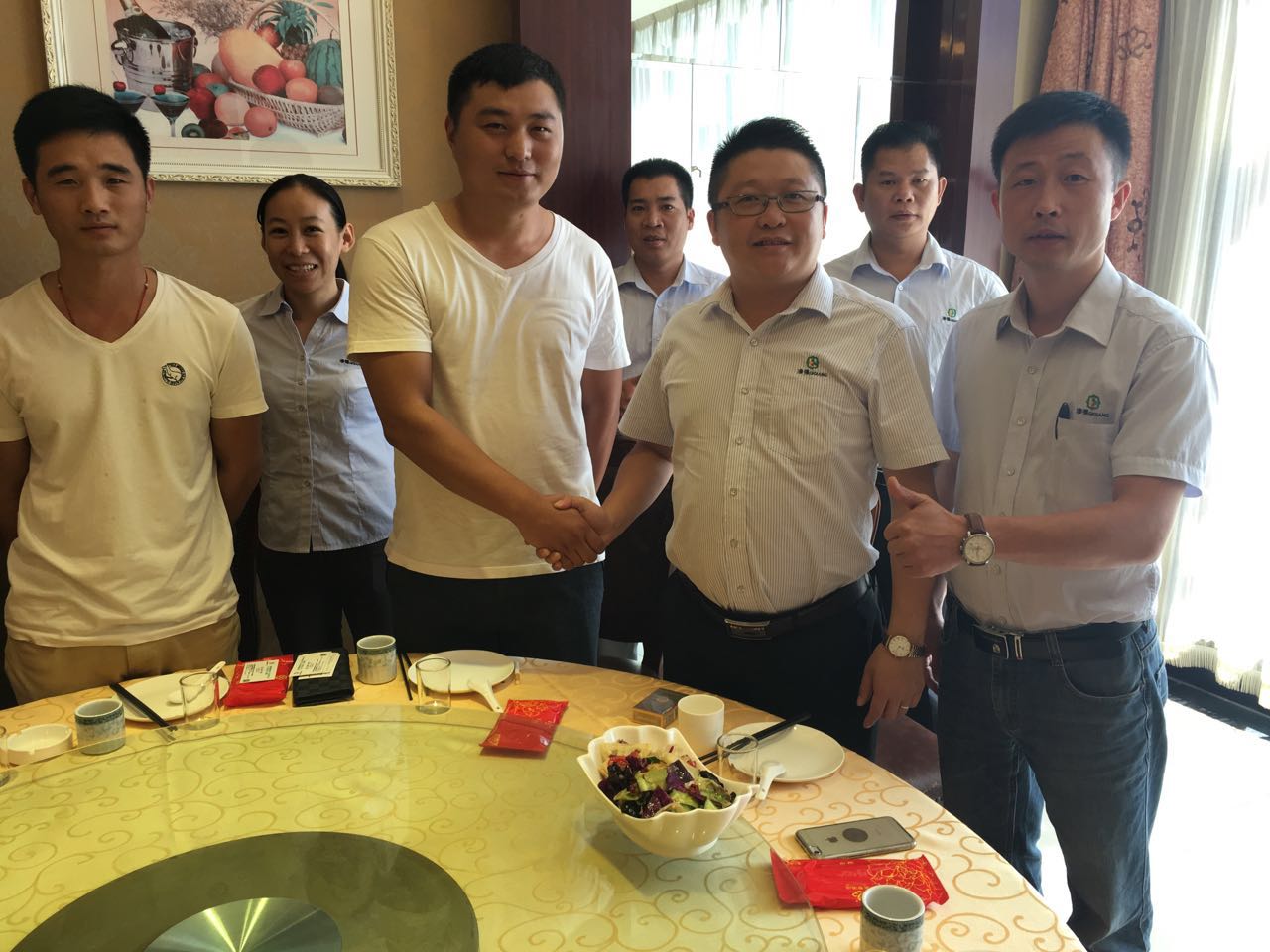 水蜜桃视频在线免费化工蜜桃AV免费进入入口漆厂家河北石家庄走访客户